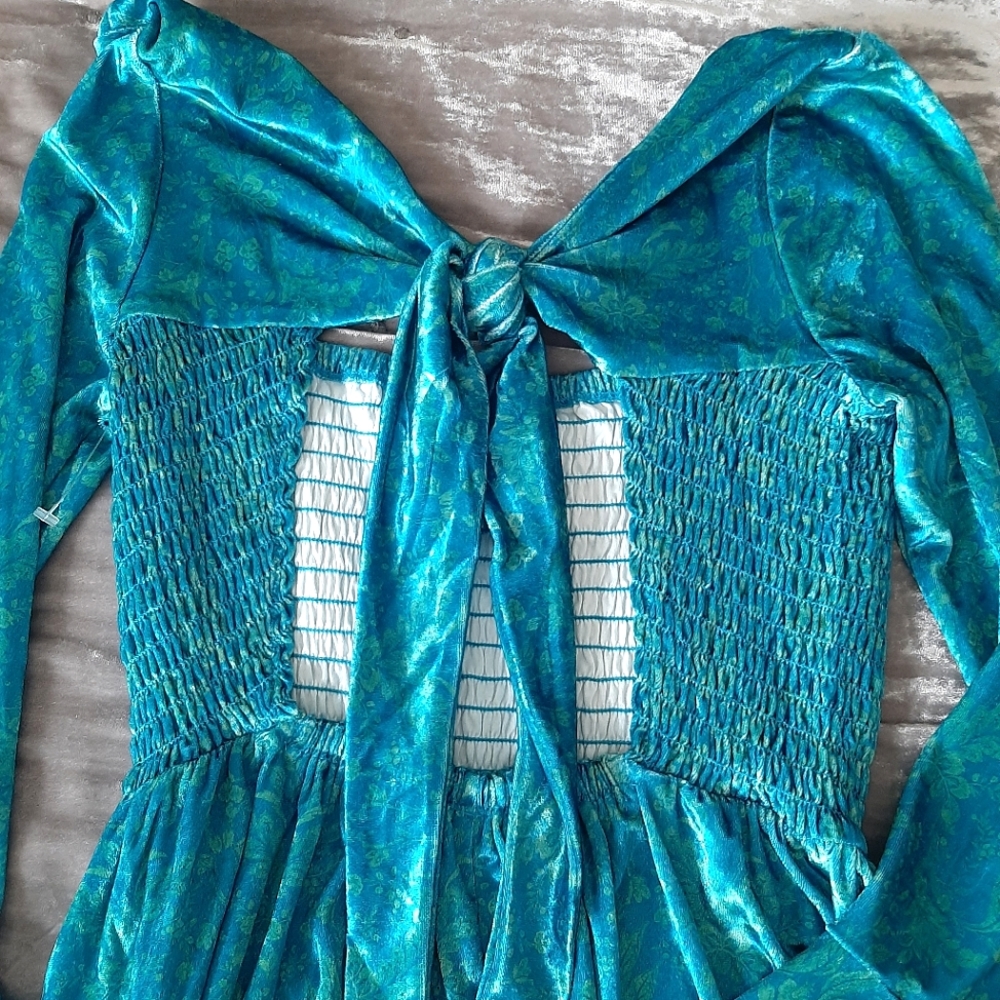 NWOT- Free People Velvet Bell Sleeve Romper - Picture 6 of 10
